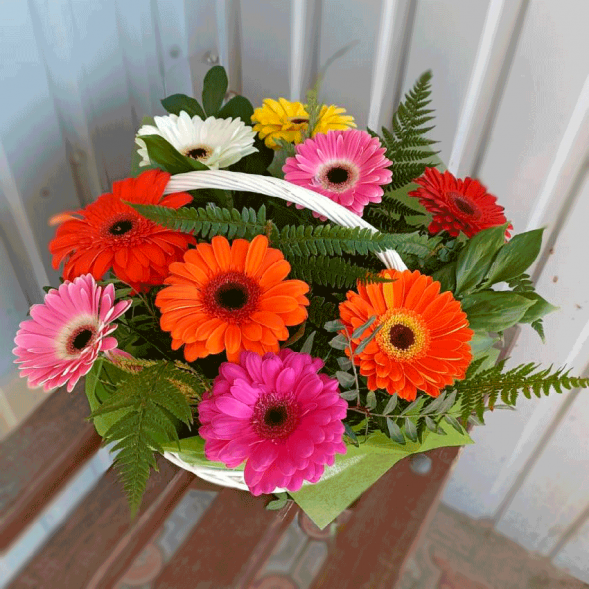 Корзина с герберами в Евпатории