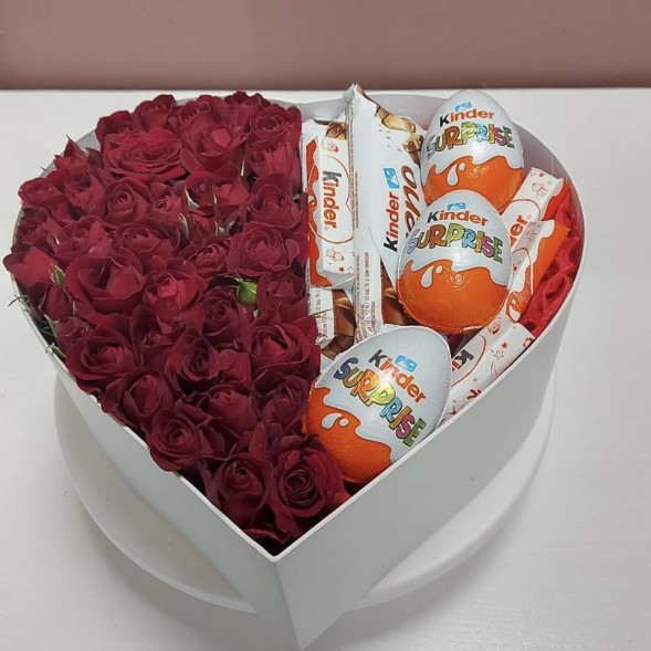 Композиция в коробке «Сладкая любовь» в Евпатории