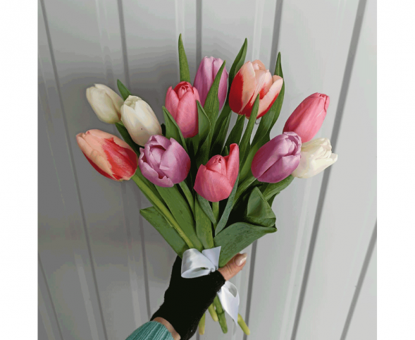 11 тюльпанов цвета микс, лента в Евпатории