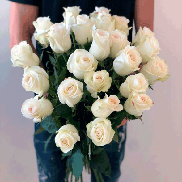 21 белая роза, лента в Евпатории