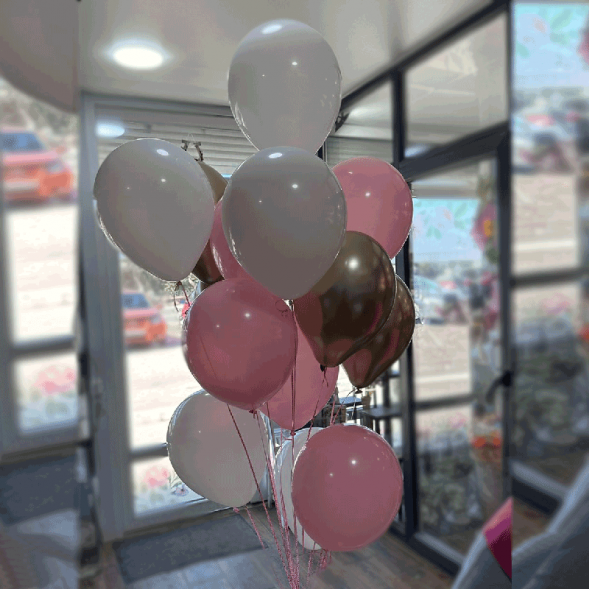 Фонтан из 15 гелиевых шариков микс в Евпатории