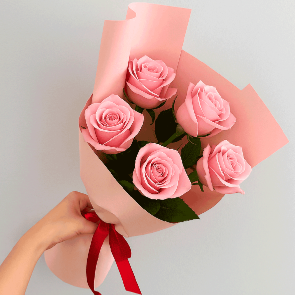 Стильный букет 5 розовых роз в Евпатории