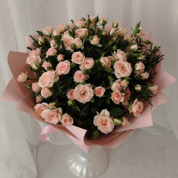 Букет из кустовых роз «Крем-брюле»  в Евпатории