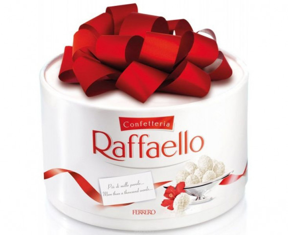 Коробка конфет Raffaello с бантом 200 г. в Евпатории